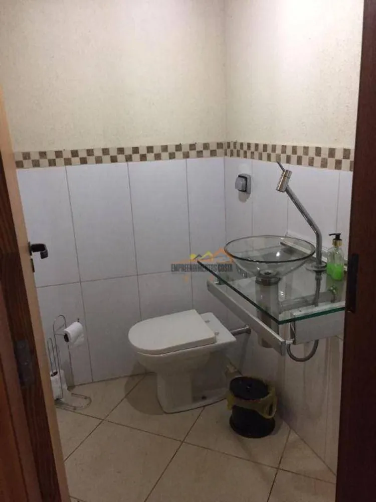 Casa, 3 quartos, 242 m² - Foto 17