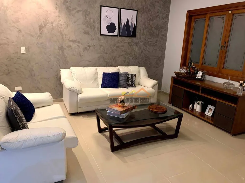 Casa, 3 quartos, 242 m² - Foto 4