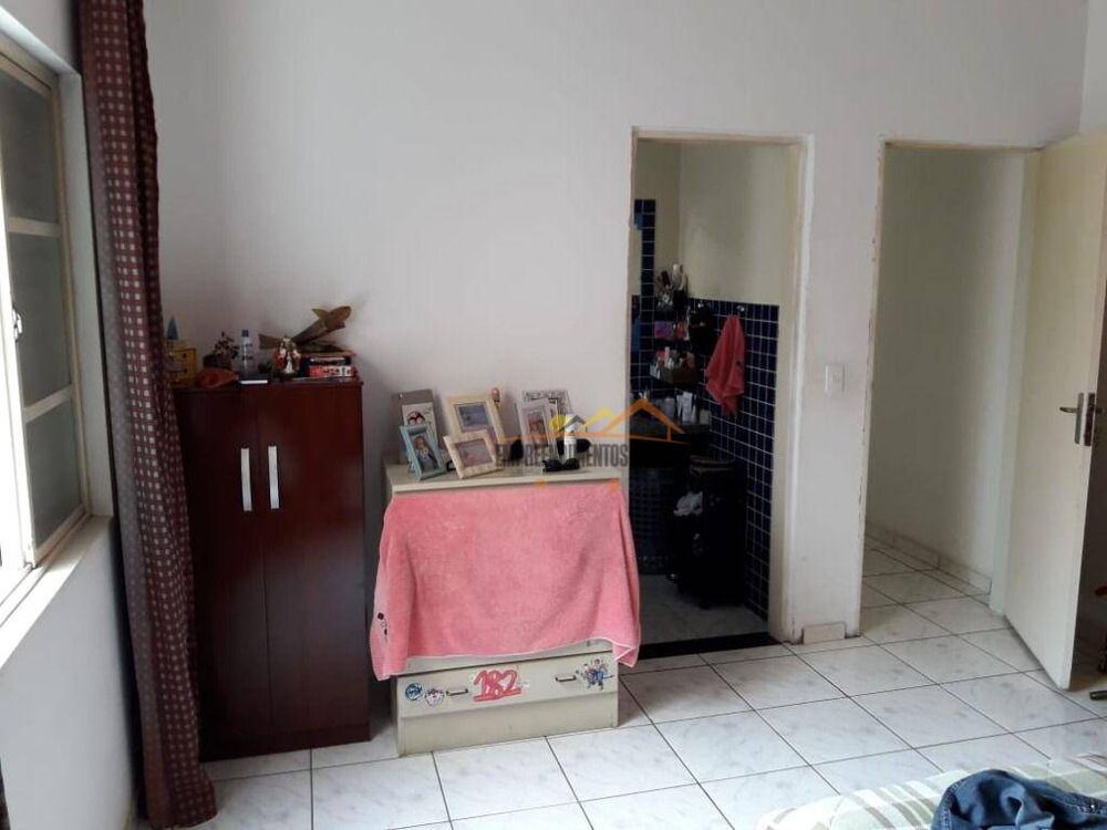 Casa à venda com 3 quartos, 138m² - Foto 3