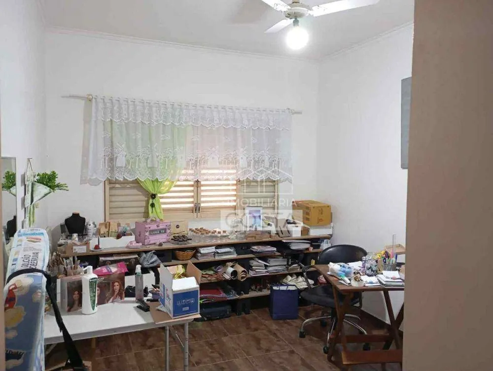 Casa, 3 quartos, 229 m² - Foto 2