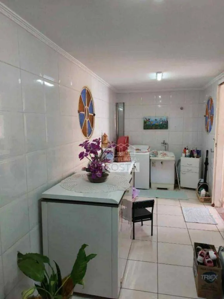 Casa, 3 quartos, 229 m² - Foto 9