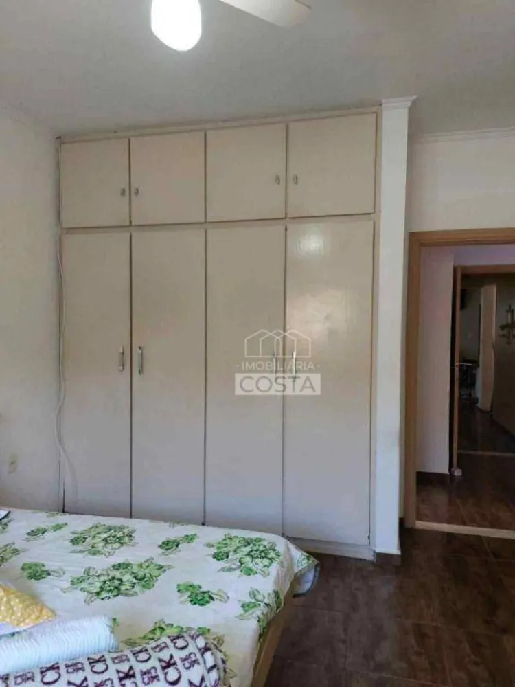 Casa, 3 quartos, 229 m² - Foto 11