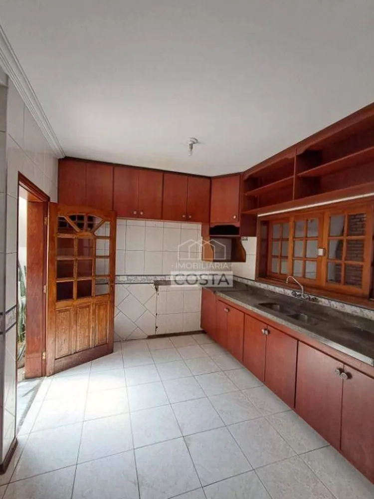 Casa, 3 quartos, 175 m² - Foto 4