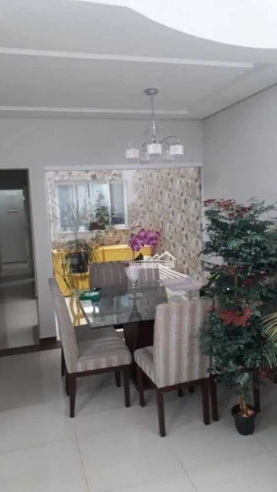 Casa, 4 quartos, 170 m² - Foto 4