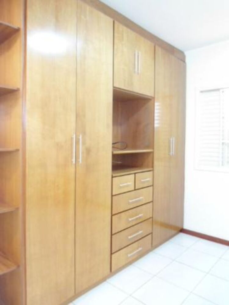 Casa de Condomínio à venda com 3 quartos, 150m² - Foto 2