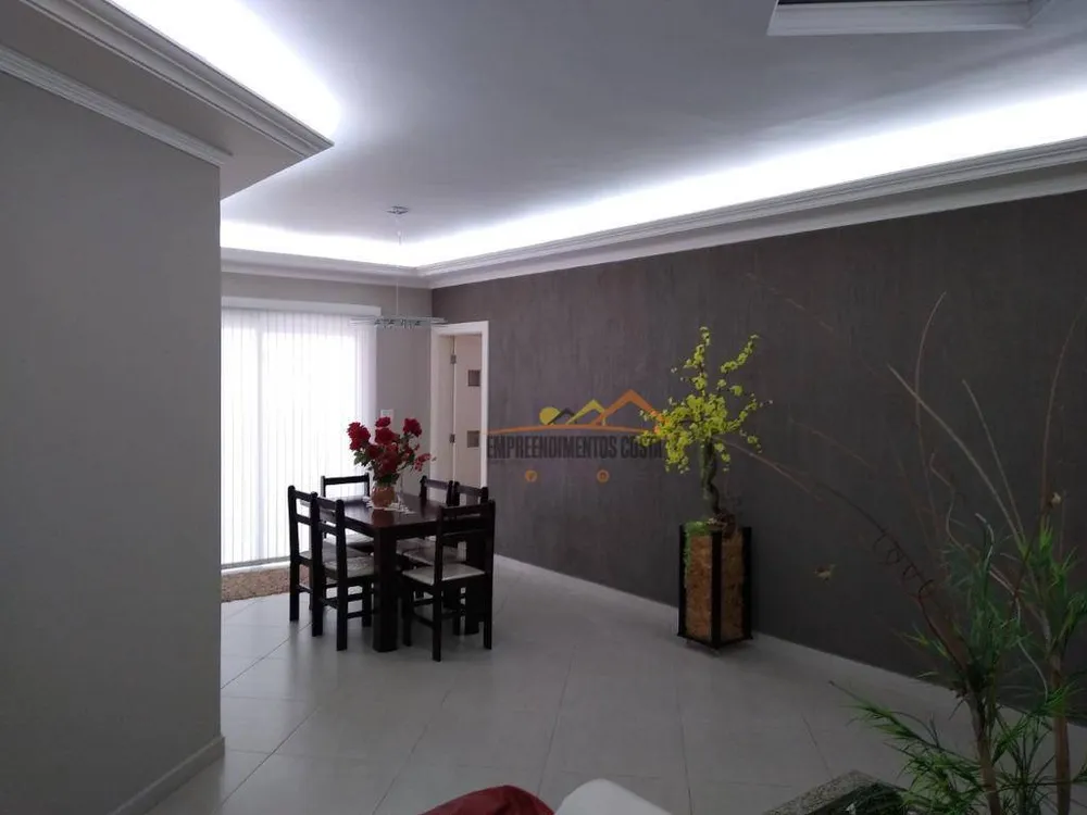Casa, 3 quartos, 209 m² - Foto 8