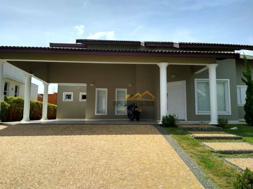 Casa, 3 quartos, 209 m² - Foto 1