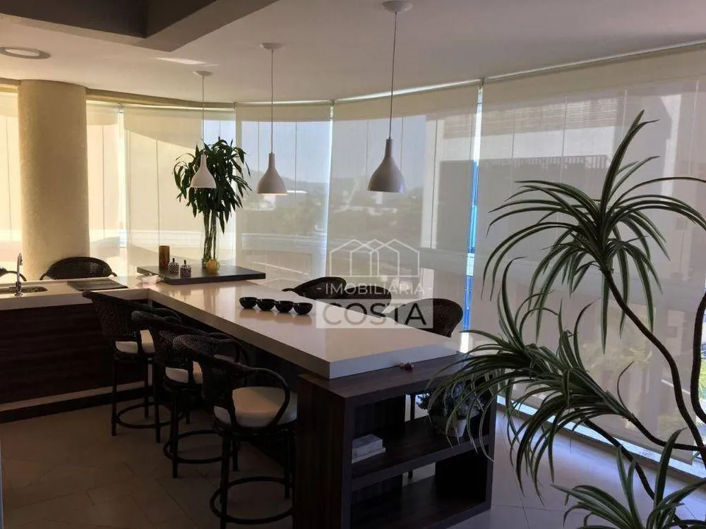 Apartamento, 3 quartos, 130 m² - Foto 1
