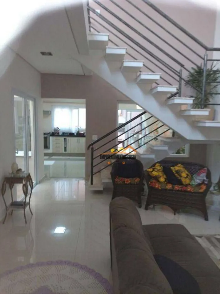 Casa, 2 quartos, 202 m² - Foto 2