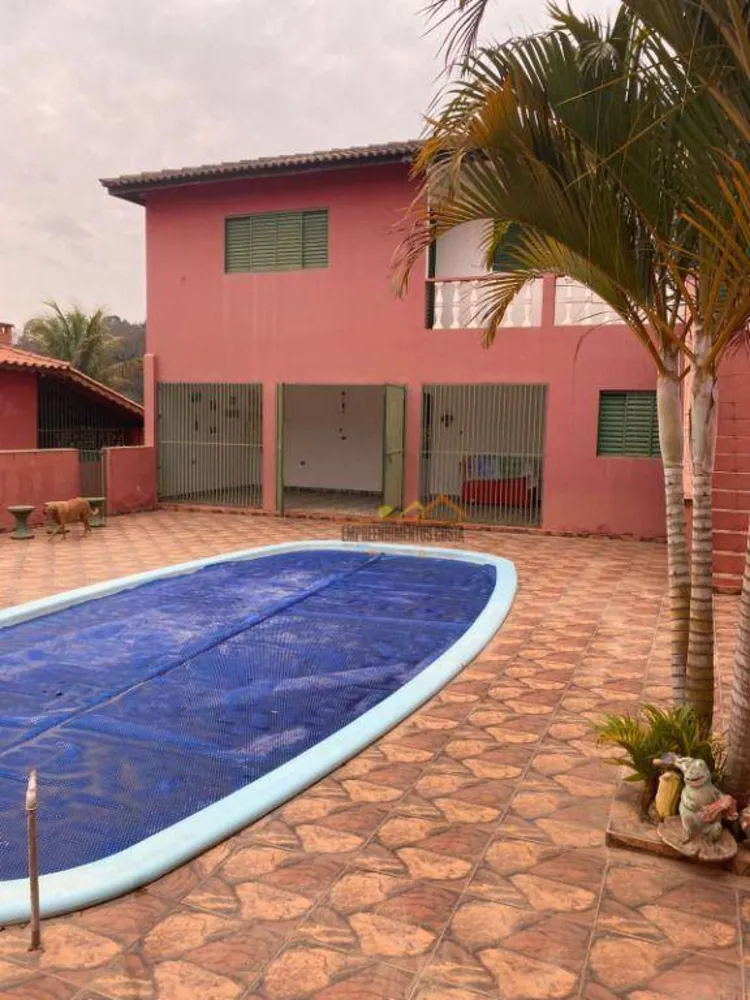 Chácara, 9 quartos, 3580 m² - Foto 1