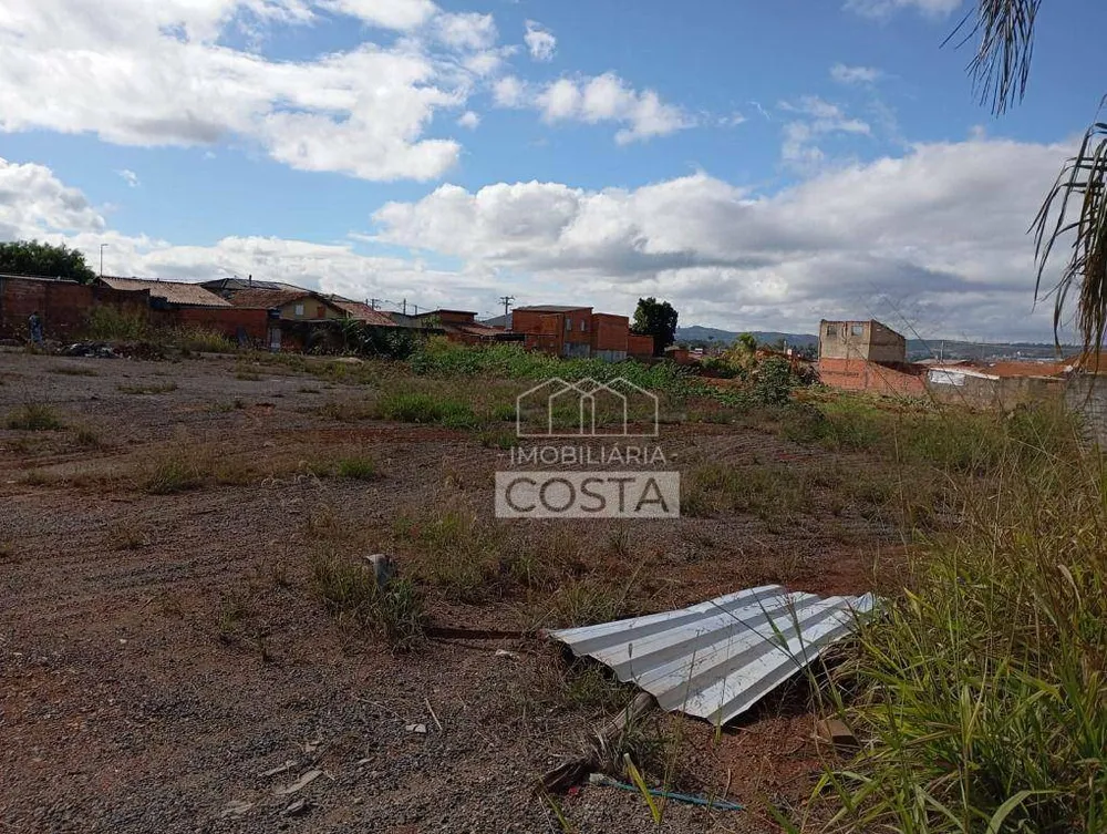 Terreno, 2200 m² - Foto 2