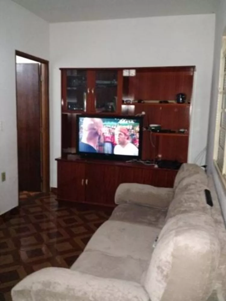 Casa, 4 quartos, 170 m² - Foto 1