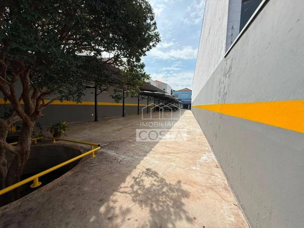 Box-Garagem, 400 m² - Foto 6
