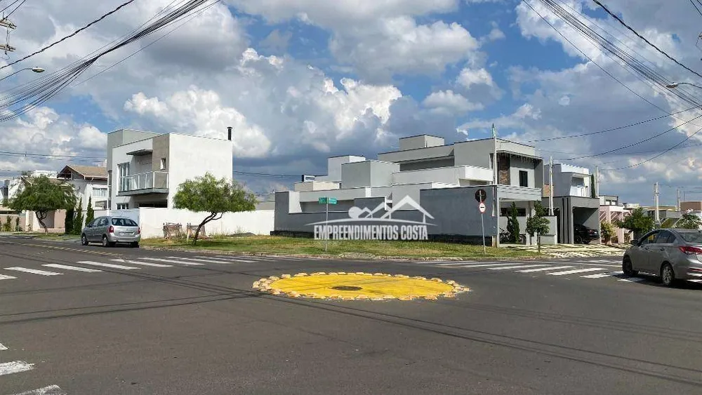 Loteamento e Condomínio, 202 m² - Foto 1