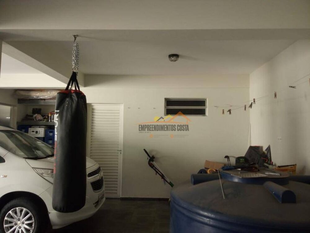 Casa, 3 quartos, 199 m² - Foto 2