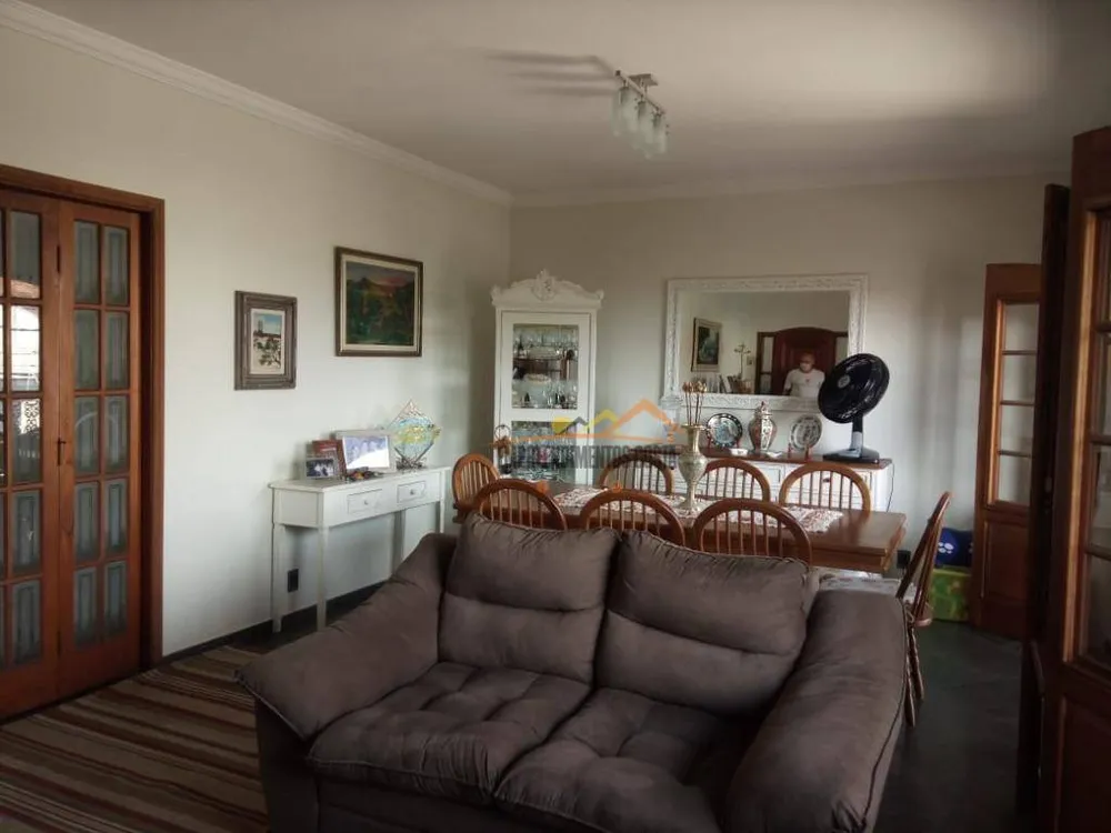 Casa, 3 quartos, 199 m² - Foto 4