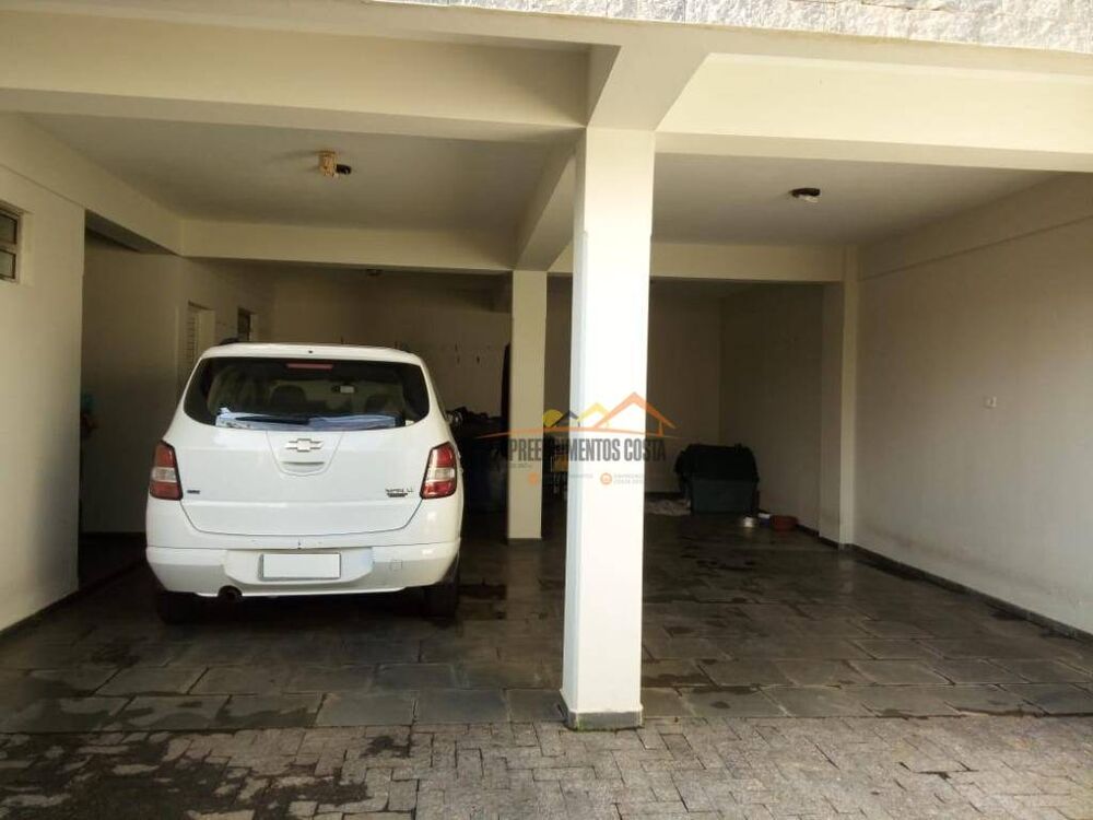 Casa, 3 quartos, 199 m² - Foto 1