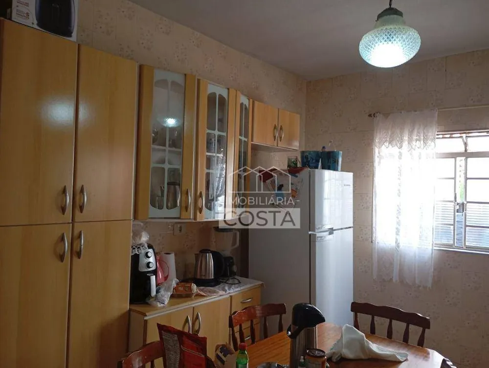 Casa, 3 quartos, 216 m² - Foto 4
