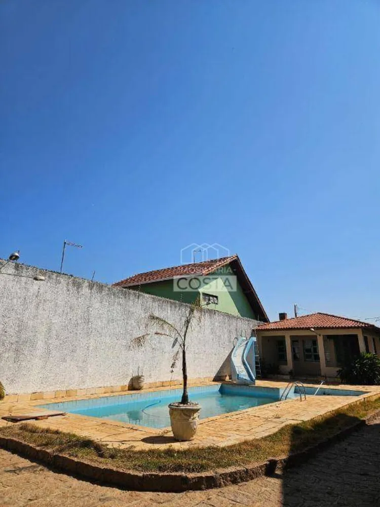 Casa, 4 quartos, 268 m² - Foto 1