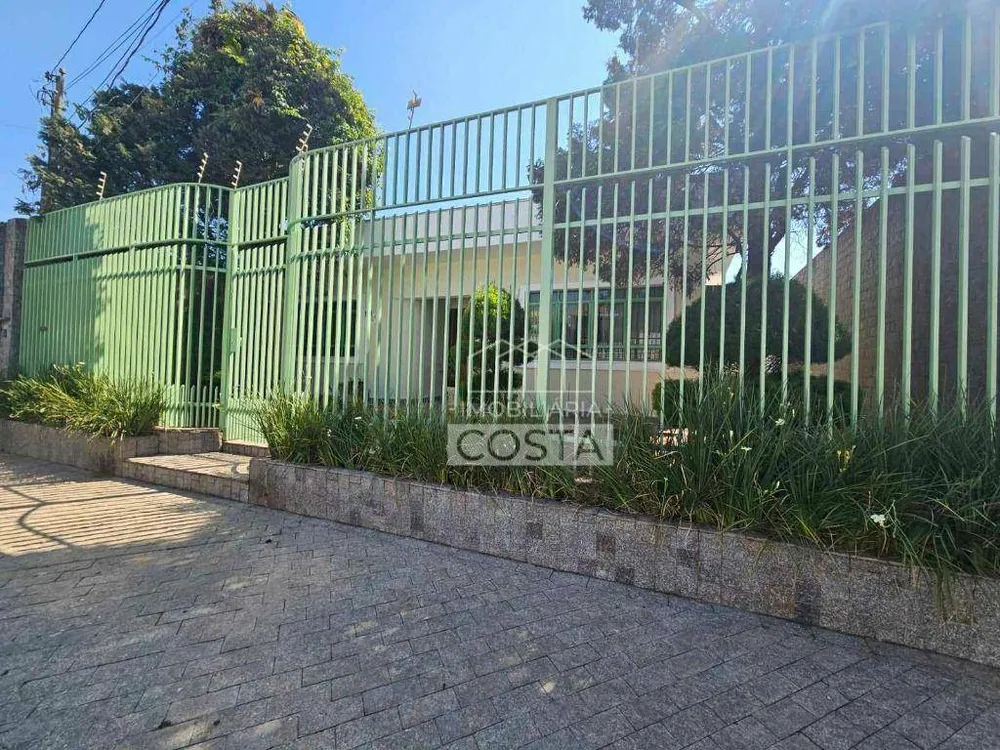 Casa, 4 quartos, 268 m² - Foto 2