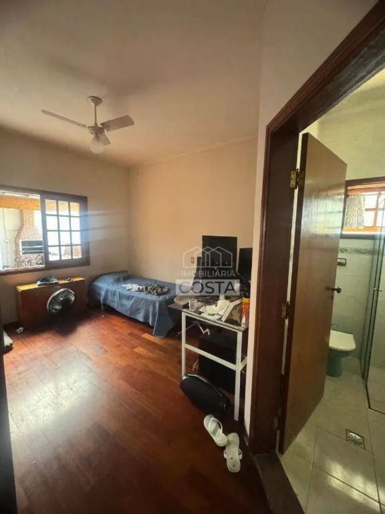 Casa, 4 quartos, 250 m² - Foto 9