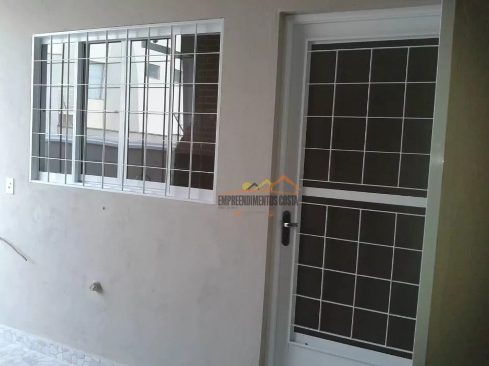 Casa, 3 quartos, 110 m² - Foto 1