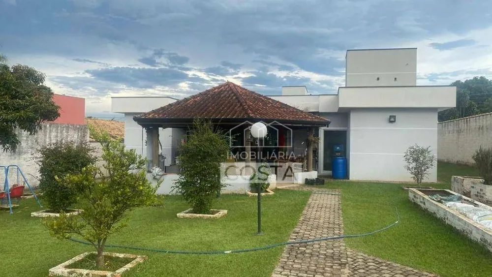 Chácara, 3 quartos, 1000 m² - Foto 1