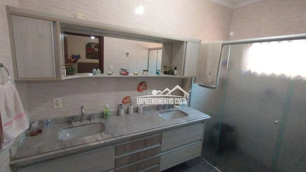 Casa, 3 quartos, 210 m² - Foto 11