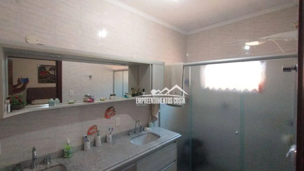 Casa, 3 quartos, 210 m² - Foto 15