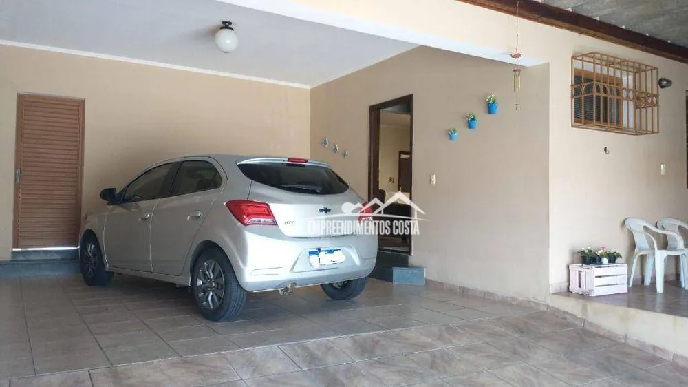 Casa, 3 quartos, 210 m² - Foto 1