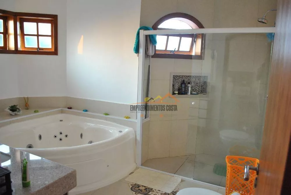 Casa, 3 quartos, 247 m² - Foto 11