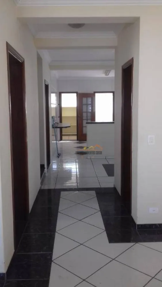 Casa, 3 quartos, 244 m² - Foto 3