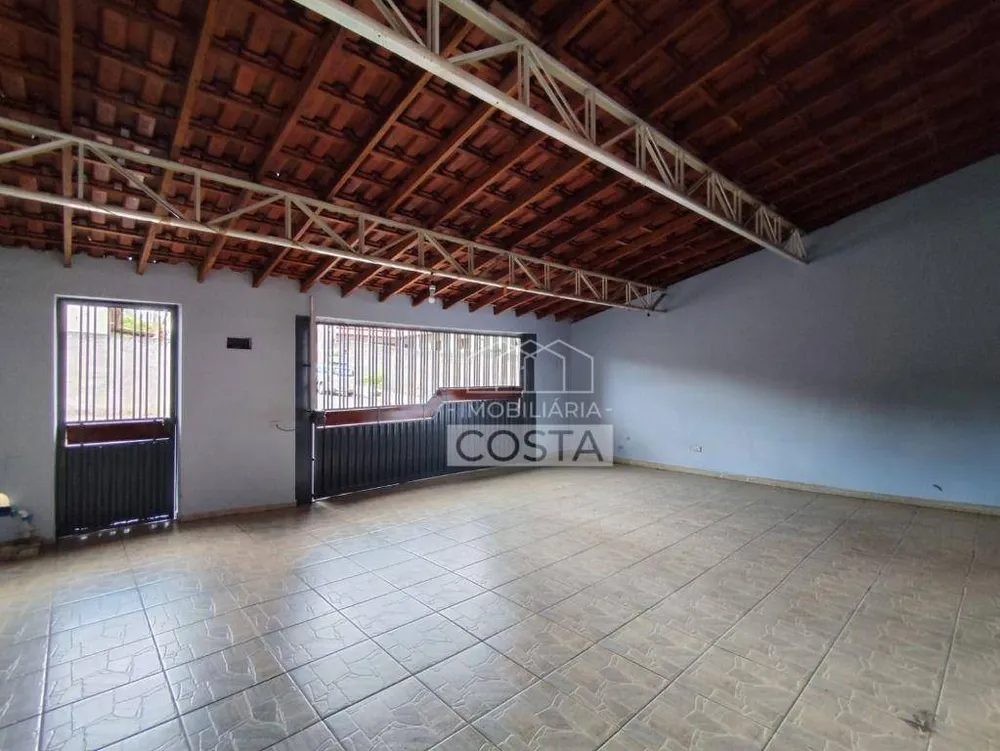 Casa, 3 quartos, 240 m² - Foto 2