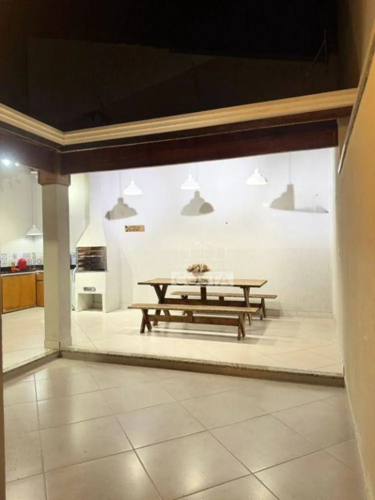 Casa, 2 quartos, 142 m² - Foto 1