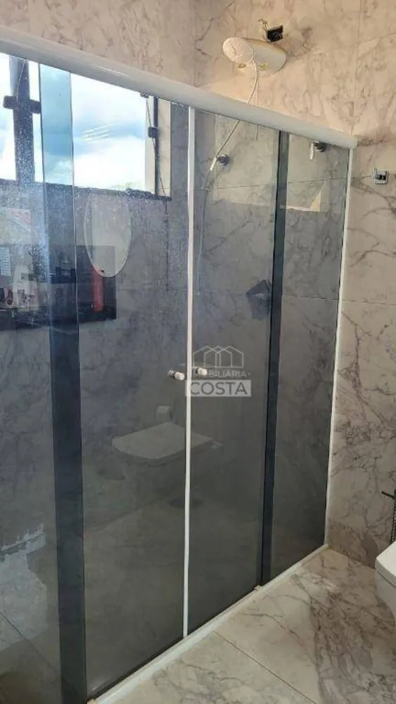 Casa, 4 quartos, 293 m² - Foto 2