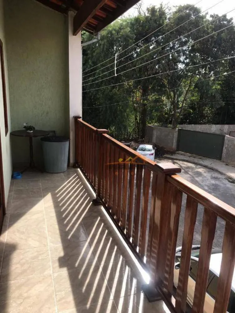 Casa, 5 quartos, 212 m² - Foto 1