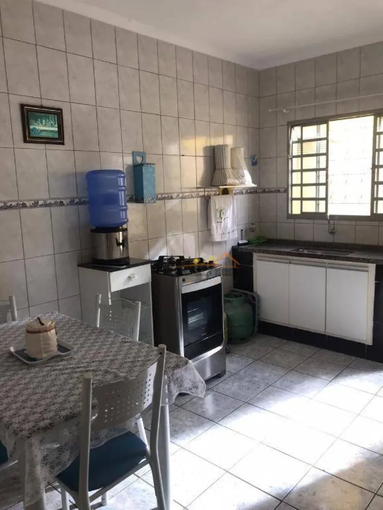 Casa, 5 quartos, 212 m² - Foto 15