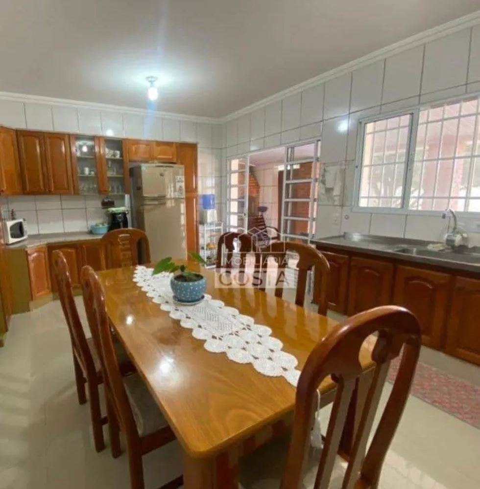 Chácara, 2 quartos, 1070 m² - Foto 8