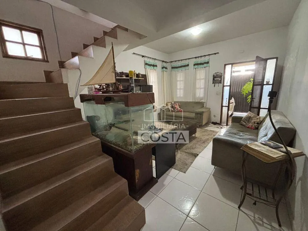 Casa, 3 quartos, 200 m² - Foto 2