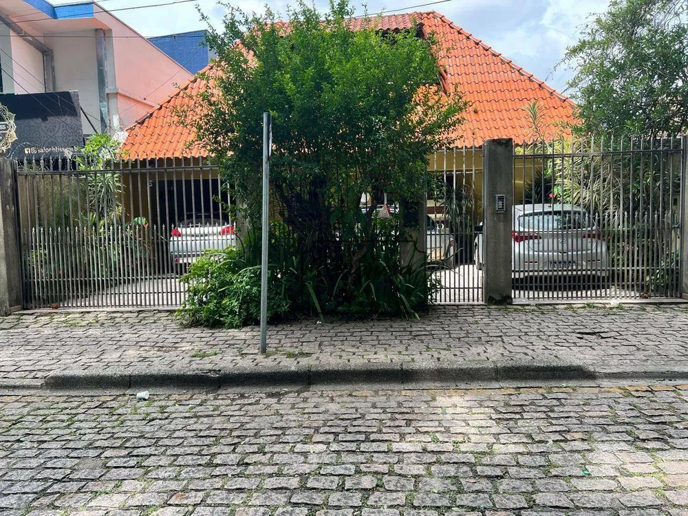 Sobrado, 5 quartos, 195 m² - Foto 1