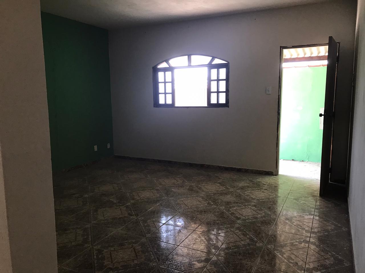 Casa à venda com 2 quartos, 100m² - Foto 4