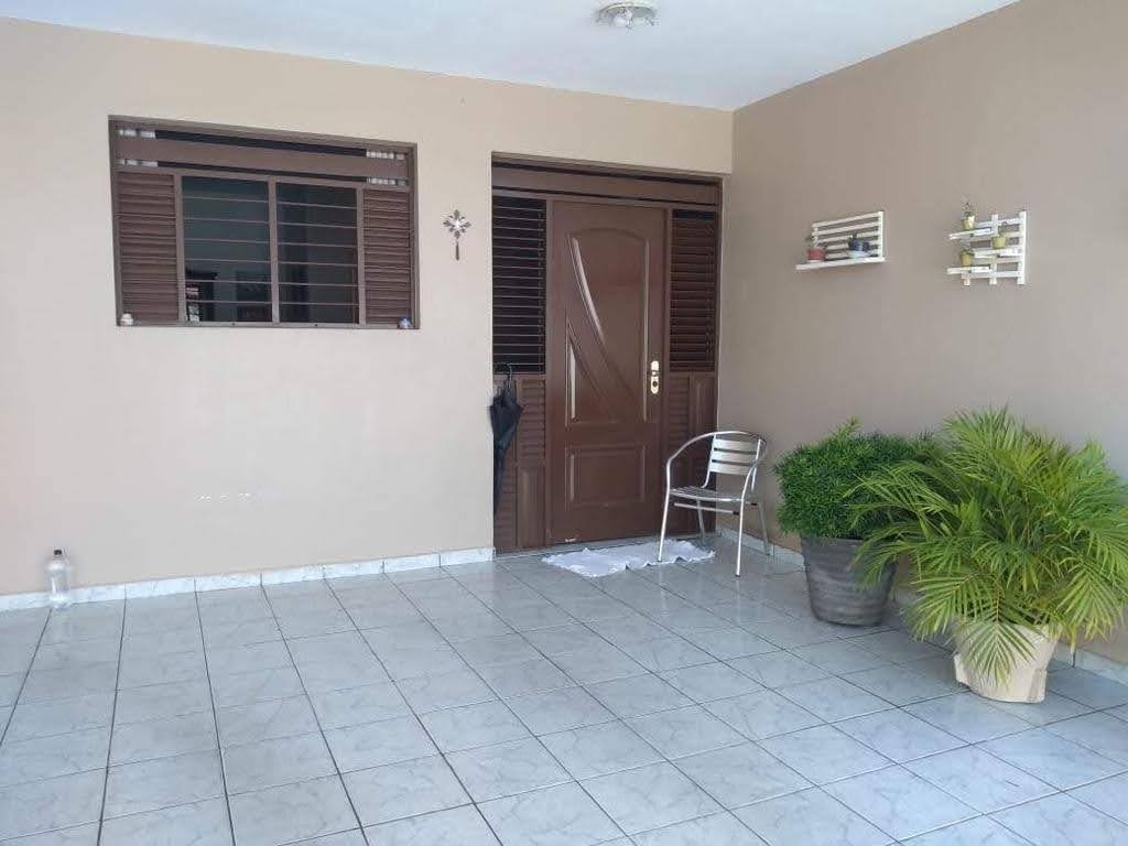 Casa à venda com 4 quartos, 310m² - Foto 3