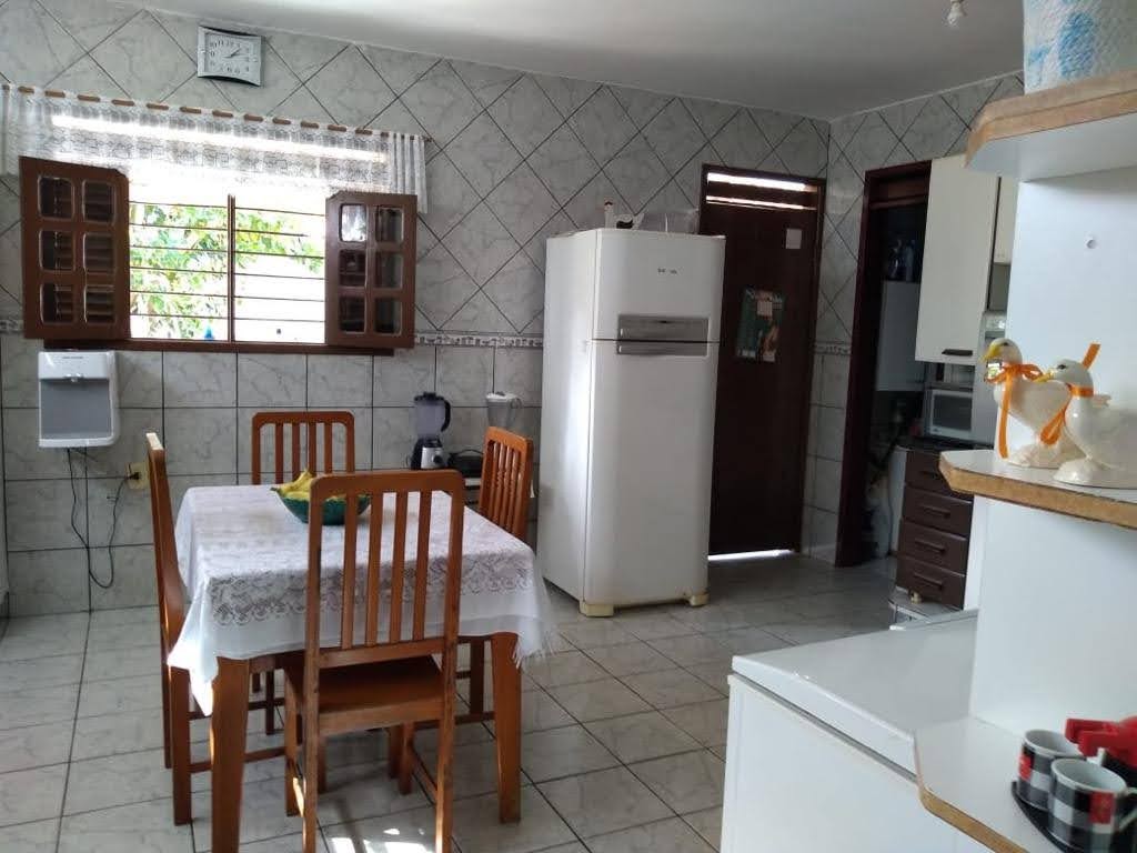 Casa à venda com 4 quartos, 310m² - Foto 17