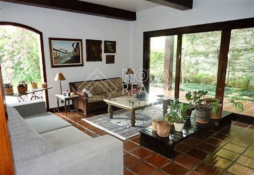 Sobrado, 4 quartos, 489 m² - Foto 1