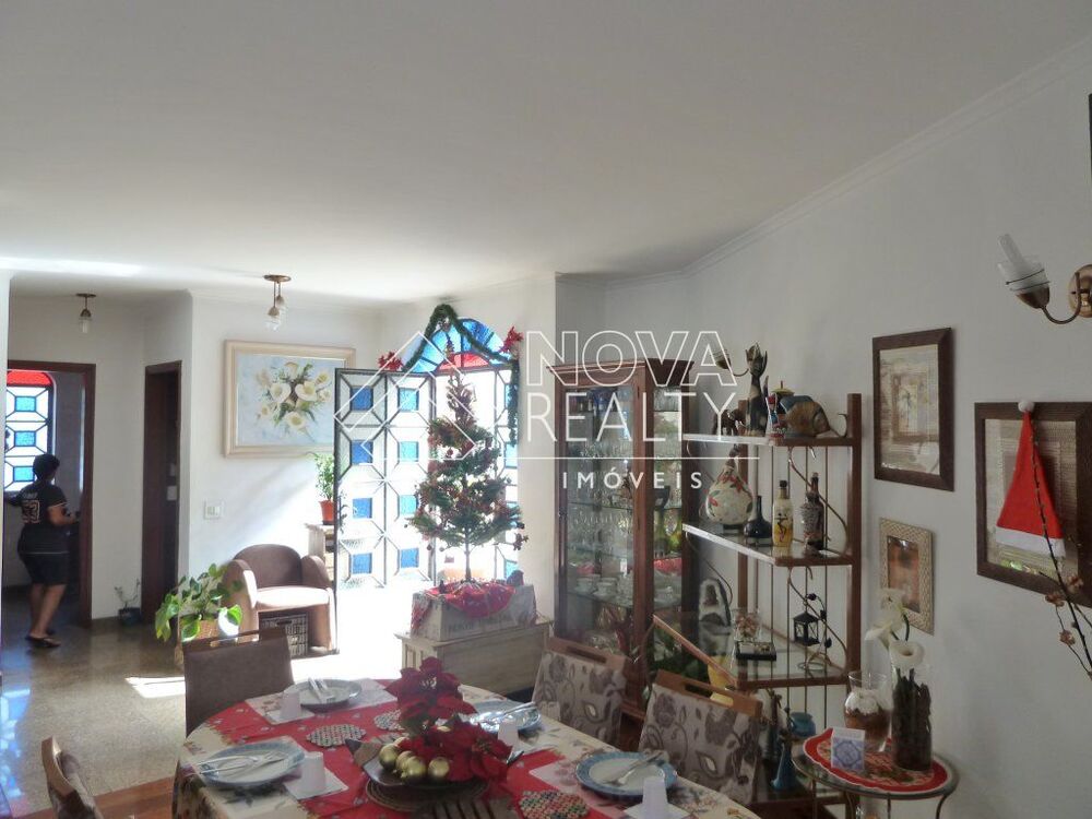 Casa, 4 quartos, 265 m² - Foto 4