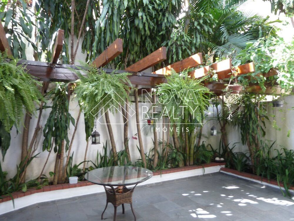 Casa, 4 quartos, 265 m² - Foto 2