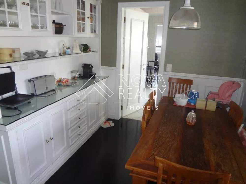 Apartamento, 3 quartos, 245 m² - Foto 4