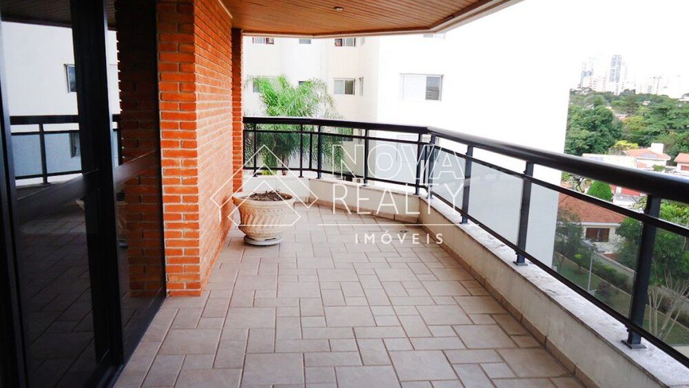 Apartamento, 3 quartos, 246 m² - Foto 1