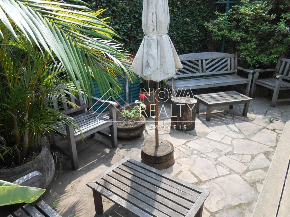 Casa, 4 quartos, 200 m² - Foto 1