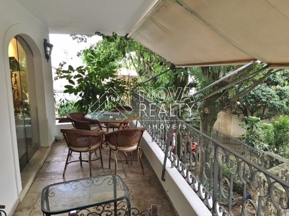 Apartamento, 4 quartos, 218 m² - Foto 1